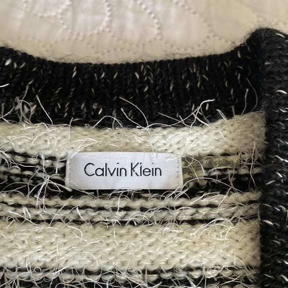 Calvin Klein cropped textured jacket Sz S - Picture 4 of 4